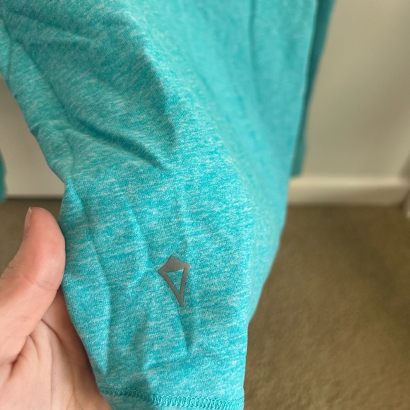 Ivivva longsleeve blue top - Picture 5 of 5